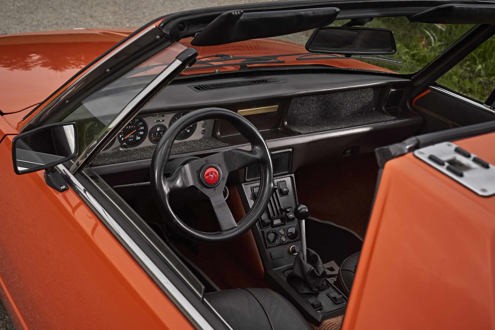 Toyota MR2 vs Fiat X 15